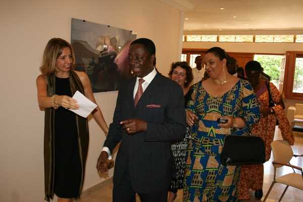 Dr Kwabena Duffuor, (middle) Minister of Finance and Economic Planning chatting with Madam Maria Gonzalez-Izquierdo, (extreme left) Economic and Commercial Counsellor. Looking on is Ms Hannah Tetteh, Minister of Trade and Industry (extreme right)  - Kwabena Duffuor