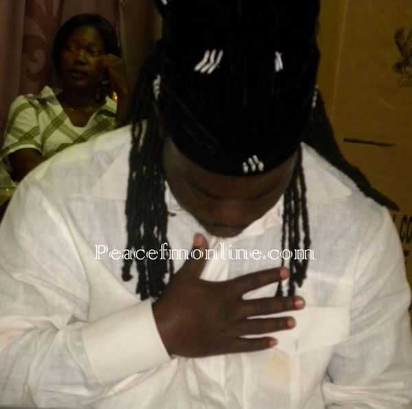 Obour saying his last prayer before voting starts   - Obour
