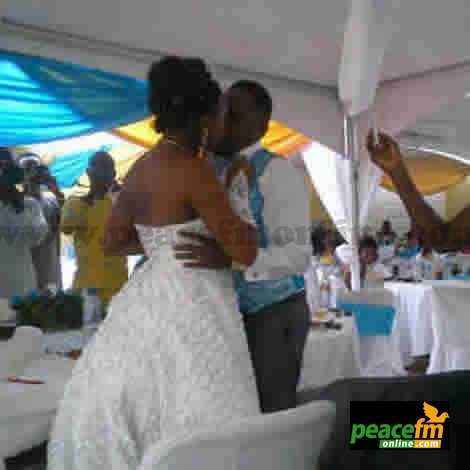 Praye Honeho And Beverly Afaglo share a kiss  - Praye