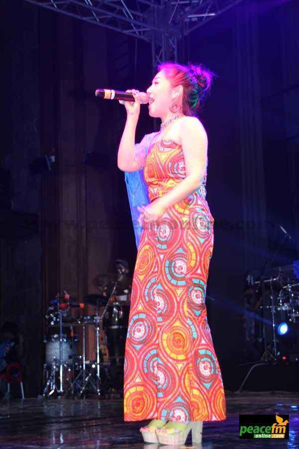 The Chineese lady who performed a Kojo Antwi song    - Kojo Antwi